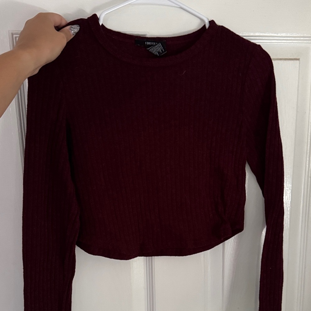 Forever 21 Burgundy Cropped Sweatshirt